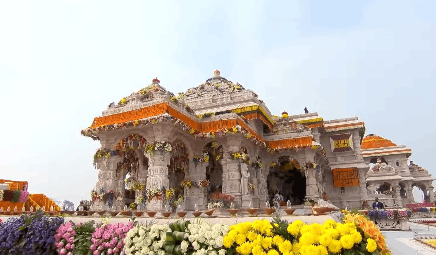 India arrests staff accused of theft from temple built on Babri mosque
